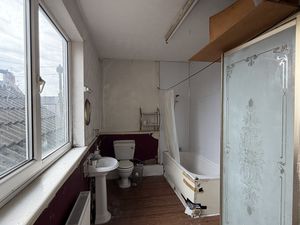 Photo 5- click for photo gallery